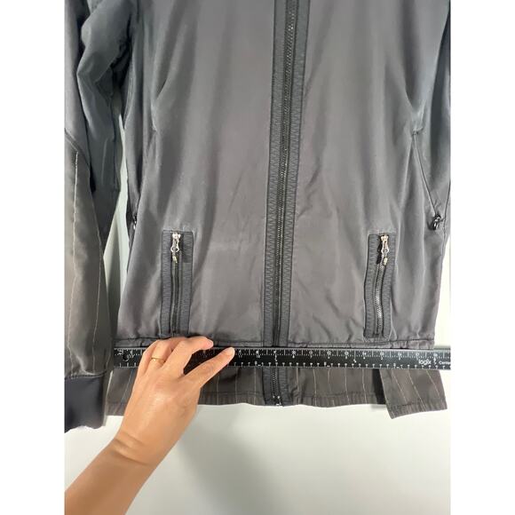 Lululemon Women's Black Run Bandit Windbreaker Faded Outerwear Jacket Size 4 - Picture 6 of 8